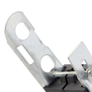 ขายึดสายไฟเบอร์ออปติก ADSS แบบจุ่มสังกะสีร้อน ยี่ห้อ Quan Pham J ผลิตจากเหล็ก AISI 1018 พร้อมโลโก้สั่งทำ - Product Image 5