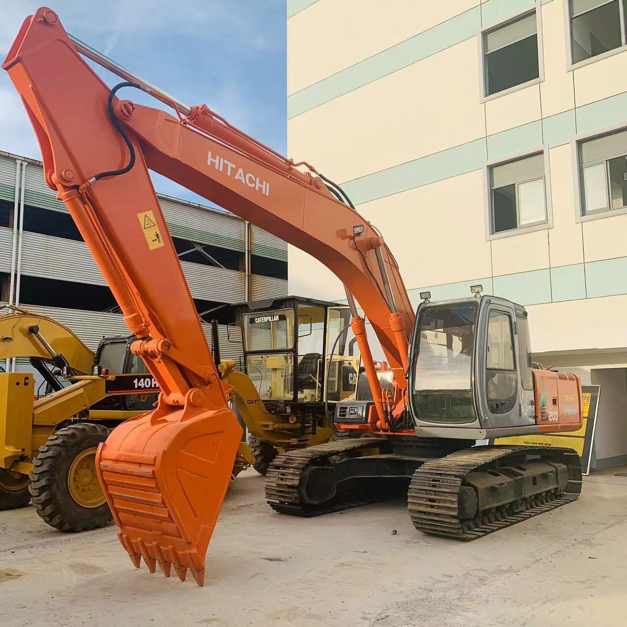 Cheap Hitachi EX200 Excavator - Durable & Efficient