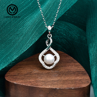Collier Pendentif Trèfle en Argent Sterling S925 avec Moissanite 0.15CT et Perle de Culture d'Eau Douce XMZ261 – Bijou Élégant et Tendance pour Femme