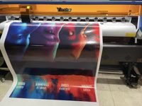 Impresora Digital Ecosolvente Yinstar de 1.8m con Cabezal Único para Lonas e Impresión de Adhesivos Publicitarios, Impresora de Inyección de Tinta XP600