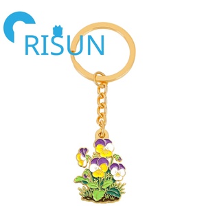 Portachiavi Personalizzato all'Ingrosso con Fiore di <span class=keywords><strong>Viola</strong></span> Tricolore, Gioielli Floreali, Portachiavi in Metallo Smaltato a Forma di <span class=keywords><strong>Viola</strong></span> - Product Image 5