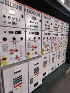 Ensemble complet de commutation basse tension, armoire de distribution en acier extractible, contrôle PLC pour lignes d'entrée/sortie d'alimentation GPR - Product Image 5