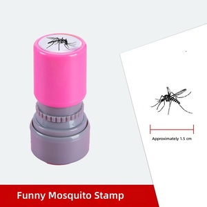 Timbres de farce en plastique photosensible en forme de moustiques, jouet de blague 'Dead Alive', motifs de dessins animés amusants et originaux, fabriqués en Chine - Product Image 4