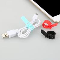 OEM YITKOR Gestionnaire de câbles de données en silicone détachable Crochet Boucle de fixation pour la gestion des fils de charge USB