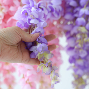 Fleurs artificielles de glycine Hua Qianyun, lianes suspendues en soie violette pour la décoration intérieure et l'aménagement paysager - Product Image 3