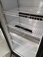 Réfrigérateur à barre à température unique et économe en énergie Étagères réglables Vitrine Refroidisseur avec ventilateur Congélateur Réfrigérateur