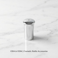 Capuchon à vis en plastique cylindrique mat électroplaqué argenté, avec trou supérieur petit, pour vernis à ongles et cosmétiques, assorti