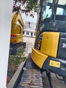 Pelleteuse à chaîne sur chenilles 4 tonnes pelleteuse utilisée en chine machine de construction bonne performance KOMATSU PC40 pelle d'occasion - Product Image 3