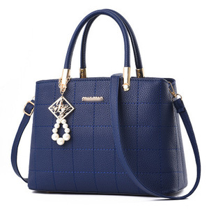 Sac à main bandoulière en cuir PU pour femme, style créateur, avec perles pendantes – Vente en gros - Product Image 6