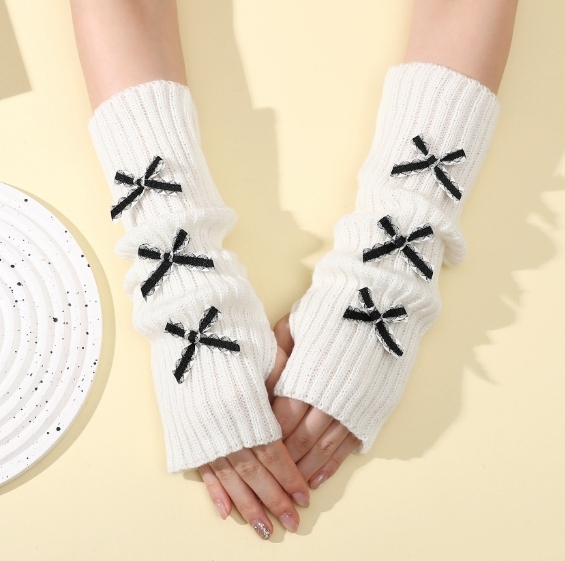 white  - Black knot