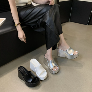 Sandales compensées à plateforme pour femme, nouvelle mode estivale, style tout-en-un, à bout ouvert et bride unique, pour la plage - Product Image 5