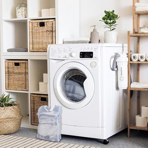 2Pcs Mesh <b>Laundry</b> Bags with Metallic Zipper Travel <b>Storage</b> <b>Organize</b> Bag Clothing Triangle Washing Bags for <b>Laundry</b>&Stocking&Wash - Product Image 4