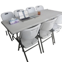 Table de pique-nique pliable et empilable en plastique léger moderne de 240 cm, de couleur blanche, avec construction en HDPE, pour une utilisation dans les hôpitaux et les hôtels