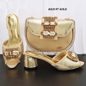 Set di scarpe da donna e borse da donna in oro di moda nigeriana di moda 2026 da <span class=keywords><strong>sandali</strong></span> di tacchino con borsa - Product Image 2