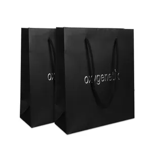 Sacolas de papel premium para presente de compras de luxo grandes pretas estampadas com logotipo privado personalizado e alça