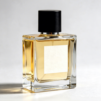 Parfum féminin floral blanc sophistiqué, style boutique haut de gamme ; Parfum de luxe, parfum original