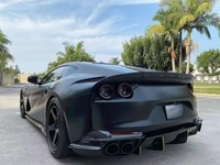 Kit carrosserie complet en fibre de carbone amélioré pour Ferrari 812 : diffuseur avant et arrière, et jupes latérales