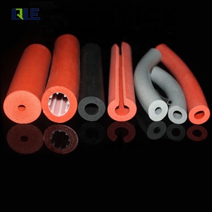 Tube en <span class=keywords><strong>mousse</strong></span> de silicone extrudé sur mesure à cellules fermées, <span class=keywords><strong>tuyau</strong></span> en éponge de silicone pour l'isolation des câbles de batterie de véhicule électrique et des systèmes de stockage d'énergie - Product Image 3