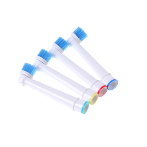 EB17S Testine di <span class=keywords><strong>Ricambio</strong></span> Sensibili per Spazzolino Elettrico <span class=keywords><strong>Oral</strong></span> <span class=keywords><strong>B</strong></span> - Product Image 4