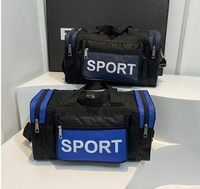 Sac de sport à la mode de haute qualité avec des compartiments spacieux et un sac de voyage en plein air multifonctionnel en matériau durable