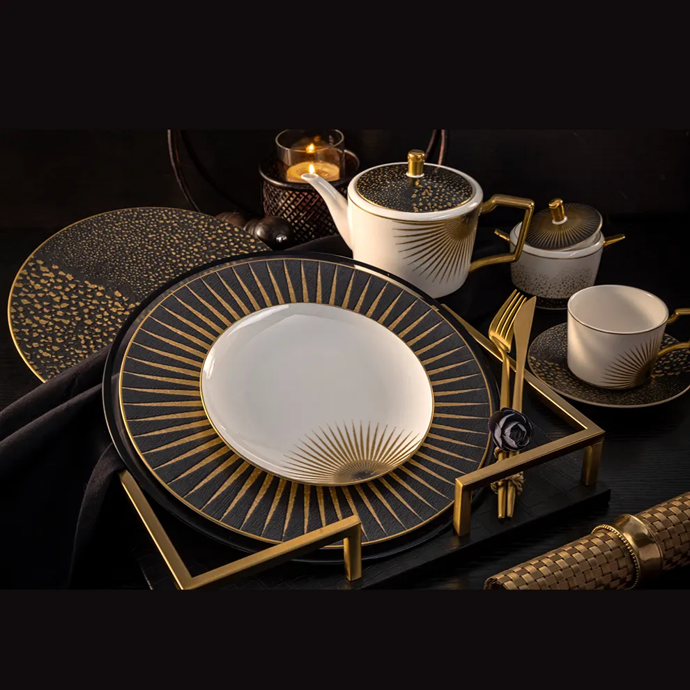 Set Peralatan Makan Porselen Kerajaan Tiongkok Tulang Baru Desain Emas Unik Khusus