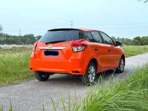 Véhicule d'occasion à vendre <span class=keywords><strong>Toyota</strong></span> <span class=keywords><strong>YARiS</strong></span> L <span class=keywords><strong>Yaris</strong></span> 1.5E <span class=keywords><strong>Dynamic</strong></span> Edition Automatique 2015 <span class=keywords><strong>Toyota</strong></span> Hatchback Voiture en stock - Product Image 5