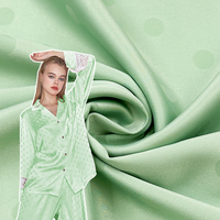 Tissu satin jacquard 97% polyester pour robes pyjamas vêtements de nuit matériaux textiles en tissu satin fausse soie vente en gros