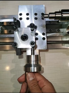 Torno de Metal Compacto Horizontal de Alta Precisión para Trabajos Ligeros con Fuente de Alimentación - Product Image 6