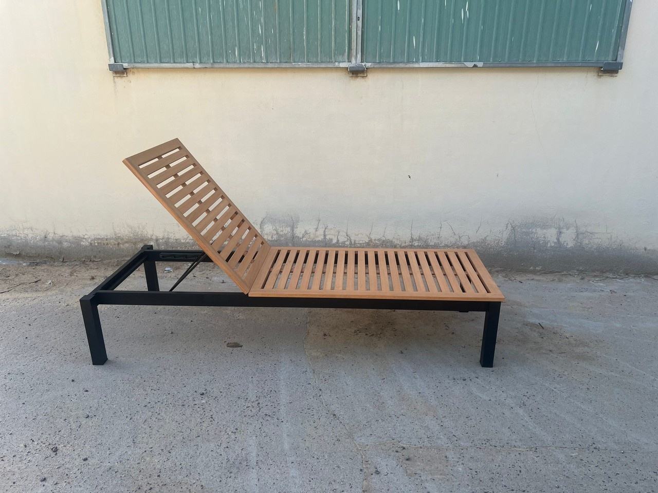 สีน้ำตาล