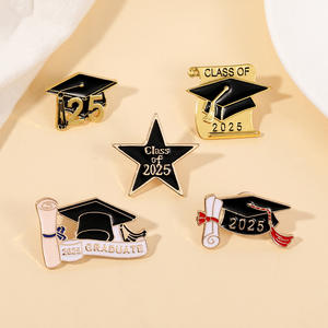 Groothandel Afstudeergeschenken Cap Reversspeld Souvenir Embleem Badge Shinny Gouden Graduatie Broche Klasse Van 2026 Revers Badge Metalen Pin - Product Image 4
