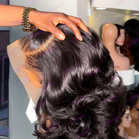 Perruques synthétiques Latisha avec bandeau, texture Yaki complète, fibre résistante à la chaleur, fabriquées à la machine, perruques synthétiques abordables pour femmes noires