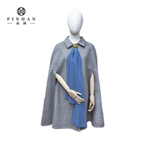 Manteau en laine tweed double face pour femme, motif écossais, avec broche métallique et décoration écharpe en soie bleue