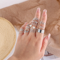 Ensemble de 22 bagues cœur pour femme élégantes et tendance Bague d'ouverture papillon multi-articulations plaquée or pour les anniversaires