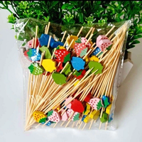 Usine directe personnalisé bambou Cocktail pics fête de fête alimentaire garniture brochettes pour gâteau de mariage accessoires de verres
