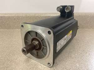 Motor Síncrono Original MSK071C-0450-NN-M1-UG1-NNNN IndraDyn Serie MSK071 Nuevo en Stock - Product Image 1