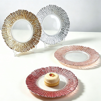 Assiettes en verre sans plomb de 13 pouces pour achat en gros, assiettes de présentation colorées de luxe pour mariages et réceptions