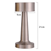 Petite lampe de table sans fil dorée pour le dîner au restaurant Lampe rétro portable rechargeable à intensité tactile pour bar-terrasse