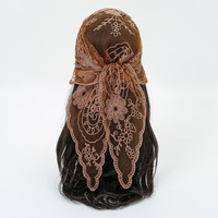 Voile triangulaire en dentelle brodée florale ajourée pour femme, foulard de prière catholique, hijab musulman, écharpe de mariée