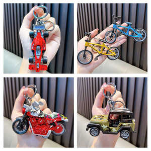 พวงกุญแจรถของเล่นแบบออฟโรด รถดับเพลิง รถจักรยานยนต์ จักรยาน รุ่นมินิ ของขวัญ - Product Image 1