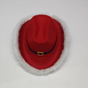 Chapeau de cowboy du Père Noël en feutre rouge avec bordure en fourrure blanche pour costume de fête de Noël - Product Image 3
