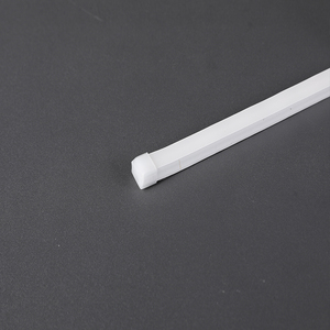 Bande lumineuse LED blanche 10*6mm, corps en plastique, 24V courant constant, étanche IP67, silicone flexible et émettant de la lumière - Product Image 1