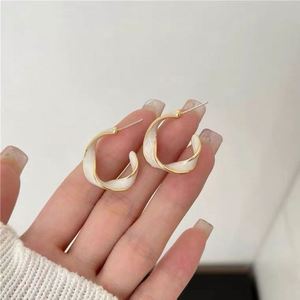 New Simple Gold Plated Irregular Semi Circle Hoop <b>Earring</b> Enamel Purple Oil Dripping Twist C Shape <b>Stud</b> <b>Earring</b> - Product Image 4