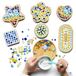Cadeau fait main Fête des Mères : Kit de matériaux DIY pour sous-verres mosaïques, pour activités d'enfants et étudiants, succès de marché nocturne, boîte blanche - Product Image 1
