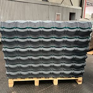 Tuiles de toiture en UPVC de qualité export, tuiles de toiture en métal revêtues d'aluminium-zinc et de granulats de pierre - Product Image 5