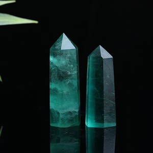 Buena calidad, venta al por mayor, piedra de cristal transparente de fluorita verde, torre de <span class=keywords><strong>prisma</strong></span> <span class=keywords><strong>Hexagonal</strong></span> de una sola punta, selección de varios tamaños - Product Image 3