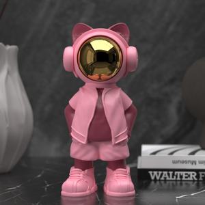 Estatua de astronauta Art Deco, artesanías de resina decorativas suaves para el hogar, sala de estar, gabinete de vino, regalo de apertura perfecto - Product Image 1