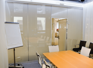 Vidrio Inteligente Autoadhesivo PDLC, Pantalla <span class=keywords><strong>4K</strong></span> HD, Claridad del 84-94%, Pantalla de Proyección Transparente Opaca Instantánea, Privacidad Decorativa - Product Image 2