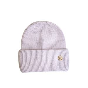 Gorros de Invierno de Alta Calidad Personalizados para Mujer, con Logotipo Metálico, Hechos con Hilo de Pelo de Conejo Angora Ecológico, Acrílico, Algodón, Cachemira y Lana - Product Image 4