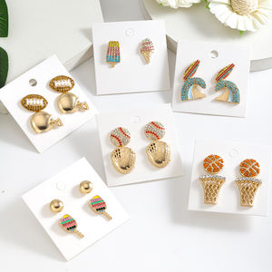 يوم اللعبة بسيط أنيق الرياضة تحت عنوان مجموعة كرة القدم كرة السلة البيسبول عشيق أقراط المرح الملونة الآيس كريم الأقراط - Product Image 3