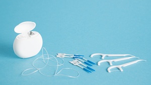 <span class=keywords><strong>Fil</strong></span> <span class=keywords><strong>dentaire</strong></span> orthodontique pour espaces larges entre les dents, appareils dentaires et implants, au charbon de bambou et menthe, <span class=keywords><strong>fil</strong></span> <span class=keywords><strong>dentaire</strong></span> extensible - Product Image 2